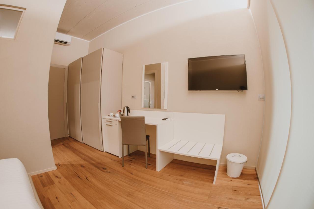 אלבה La Cascina Di Carlotta 1846 Agriturismo מראה חיצוני תמונה