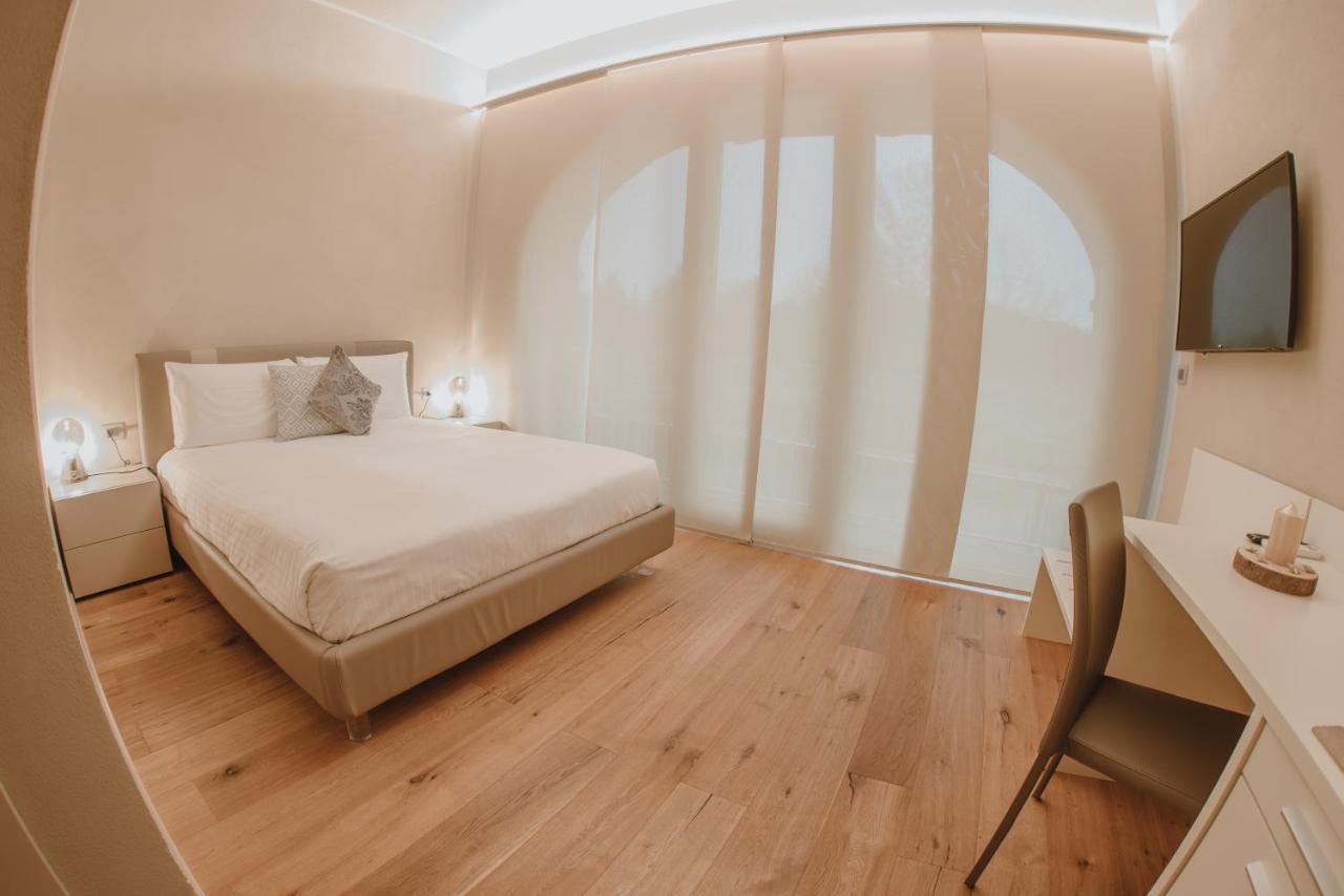 אלבה La Cascina Di Carlotta 1846 Agriturismo מראה חיצוני תמונה