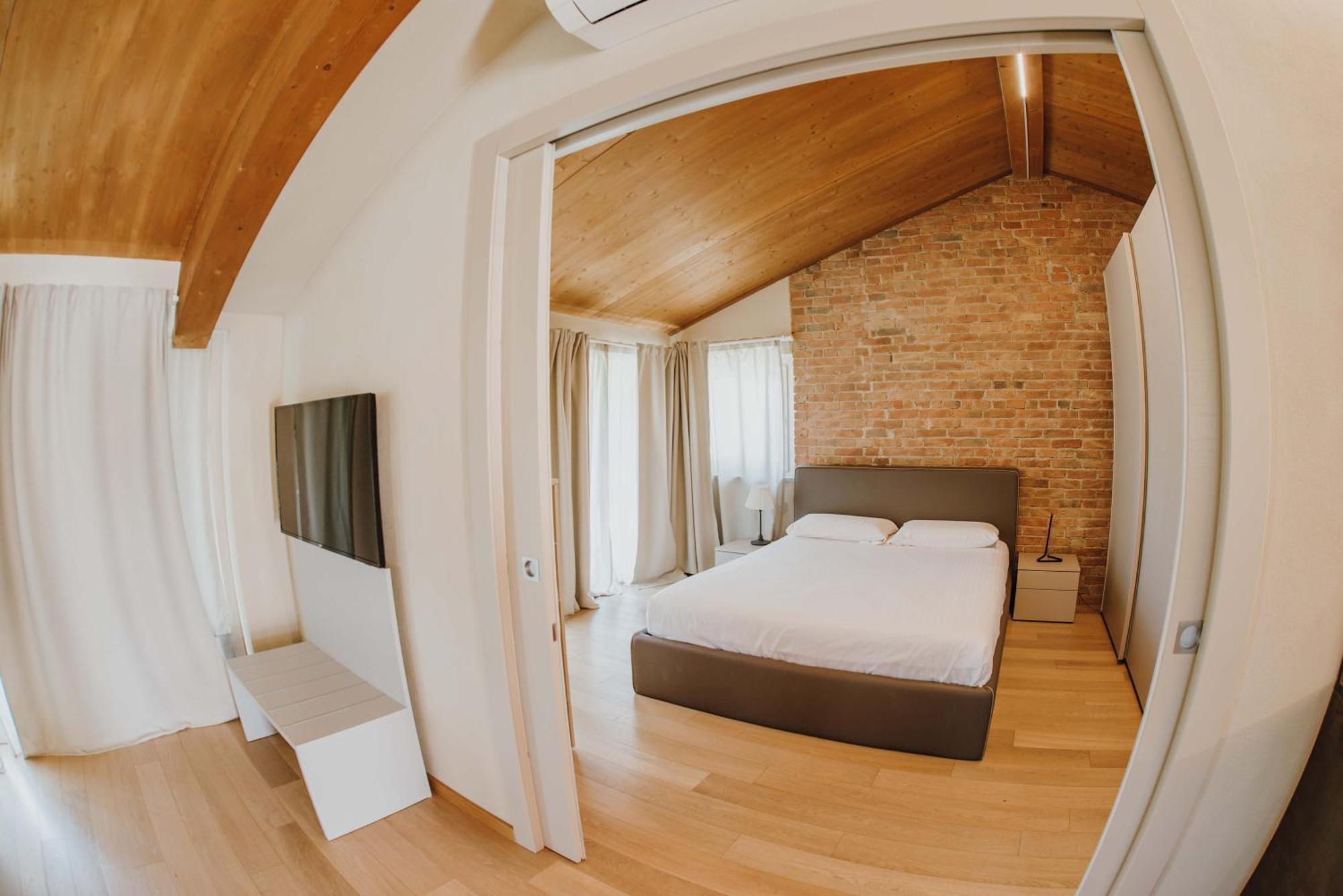 אלבה La Cascina Di Carlotta 1846 Agriturismo מראה חיצוני תמונה