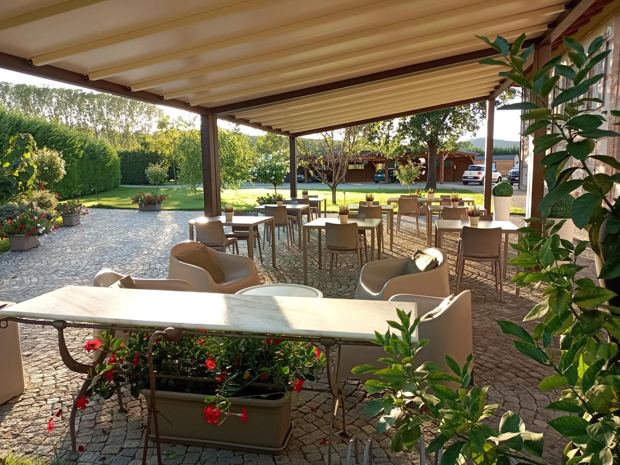 אלבה La Cascina Di Carlotta 1846 Agriturismo מראה חיצוני תמונה